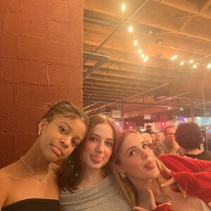 Meet your Posher, Sika